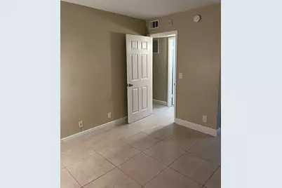 44 SE 14th St, Unit #104, Boca Raton, FL 33432 - Photo 6