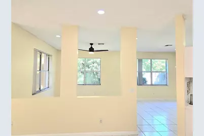 160 NW 97th Ter, Coral Springs, FL 33071 - Photo 10