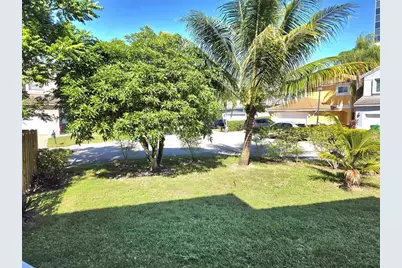 160 NW 97th Ter, Coral Springs, FL 33071 - Photo 16