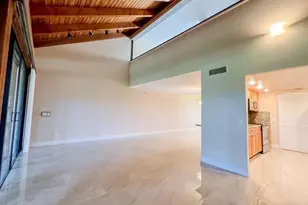 10740 S Golfview Dr, Pembroke Pines, FL 33026 - Photo 14