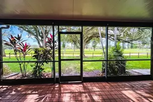 10740 S Golfview Dr, Pembroke Pines, FL 33026 - Photo 6