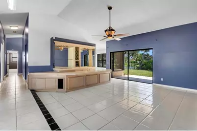 5720 W Waterford Dr, Davie, FL 33331 - Photo 8