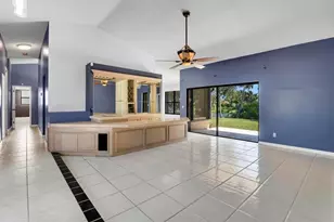 5720 W Waterford Dr, Davie, FL 33331 - Photo 8