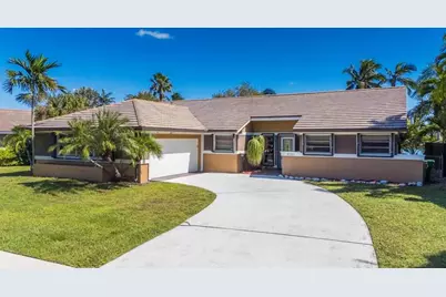 5720 W Waterford Dr, Davie, FL 33331 - Photo 2