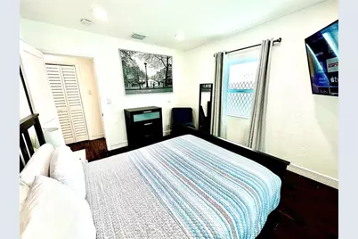 1637 NE 5th Ct, Fort Lauderdale, FL 33301 - Photo 20