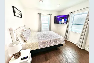 1637 NE 5th Ct, Fort Lauderdale, FL 33301 - Photo 2