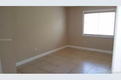 4785 SW 62nd Ave, Unit #202, Davie, FL 33314 - Photo 4