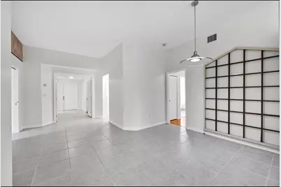 13761 N Garden Cove Cir, Davie, FL 33325 - Photo 4