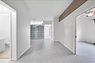 13761 N Garden Cove Circle, Davie, FL 33325 - Photo 6