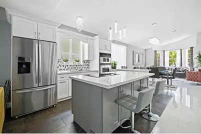 338 NW 152nd Ln, Pembroke Pines, FL 33028 - Photo 8