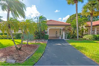 8020  Eastlake Drive # 11A, Boca Raton, FL 33433 - Photo 2