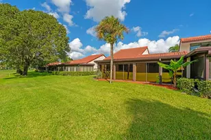 8020 Eastlake Dr, Boca Raton, FL 33433 - Photo 12