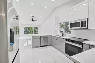 387 SW 163rd Ave, Pembroke Pines, FL 33027 - Photo 16