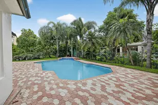 387 SW 163rd Ave, Pembroke Pines, FL 33027 - Photo 8