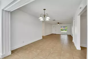 180 SW 78th Ave, Margate, FL 33068 - Photo 10