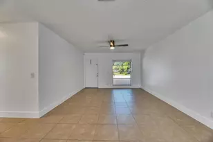 180 SW 78th Ave, Margate, FL 33068 - Photo 6