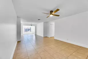 180 SW 78th Ave, Margate, FL 33068 - Photo 4