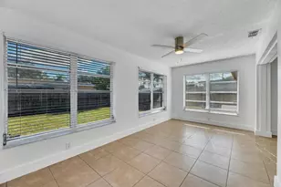 180 SW 78th Ave, Margate, FL 33068 - Photo 24