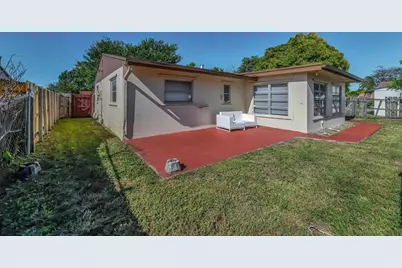 180 SW 78th Ave, Margate, FL 33068 - Photo 38