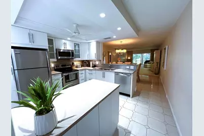 3202  Portofino Point, Unit #L-2, Coconut Creek, FL 33066 - Photo 2