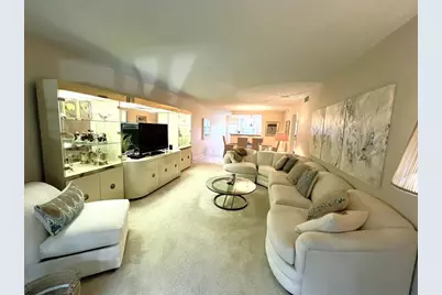 3202  Portofino Point, Unit #L-2, Coconut Creek, FL 33066 - Photo 10