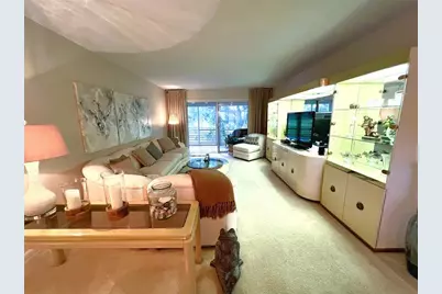 3202  Portofino Point, Unit #L-2, Coconut Creek, FL 33066 - Photo 4