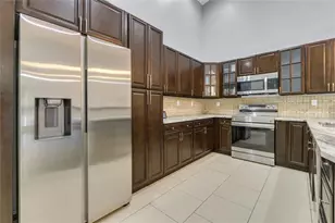 3003 La Mirage Unit, Lauderhill, FL 33319 - Photo 2