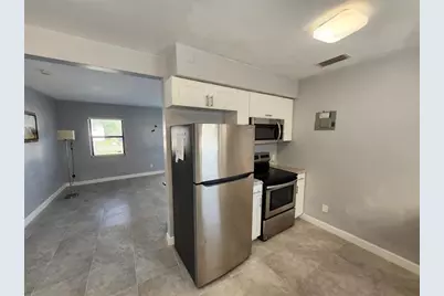 942 NW 12th St, Fort Lauderdale, FL 33311 - Photo 10