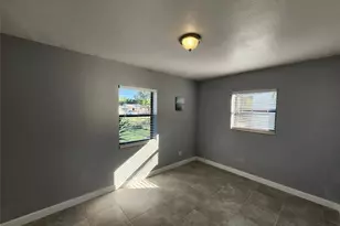 942 NW 12th St, Fort Lauderdale, FL 33311 - Photo 12