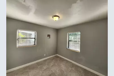 942 NW 12th St, Fort Lauderdale, FL 33311 - Photo 16