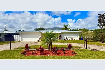 2685 SE 5th St, Pompano Beach, FL 33062 - Photo 2