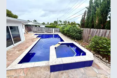 2685 SE 5th St, Pompano Beach, FL 33062 - Photo 4