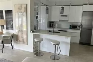 561 Bayshore Dr, Fort Lauderdale, FL 33304 - Photo 14