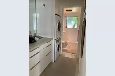 561  Bayshore Dr, Unit #5, Fort Lauderdale, FL 33304 - Photo 10