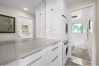 561 Bayshore Drive #5, Fort Lauderdale, FL 33304 - Photo 10