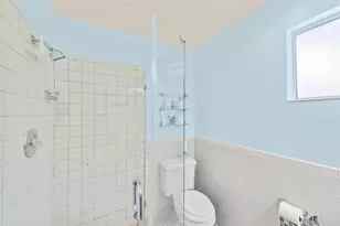 946 Alamanda Rd, West Palm Beach, FL 33405 - Photo 12