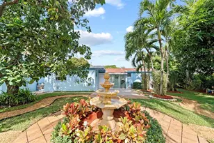 946 Alamanda Rd, West Palm Beach, FL 33405 - Photo 52