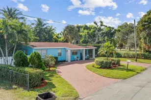 946 Alamanda Rd, West Palm Beach, FL 33405 - Photo 26