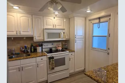 3150 N Palm Aire Dr, Unit #805, Pompano Beach, FL 33069 - Photo 4