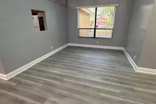 8340 NW 51st St, Lauderhill, FL 33351 - Photo 8