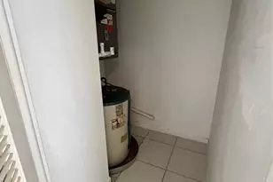 2797 NE 51st St, Fort Lauderdale, FL 33308 - Photo 16