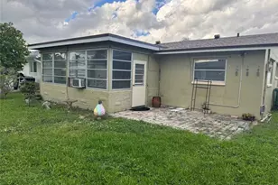 4938 NW 54th Ct, Tamarac, FL 33319 - Photo 4