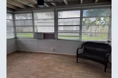 4938 NW 54th Ct, Tamarac, FL 33319 - Photo 10