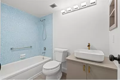 204  Mansfield E, Unit #204, Boca Raton, FL 33434 - Photo 16