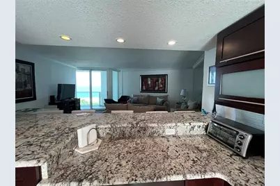 333 NE 21st Ave, Unit #904, Deerfield Beach, FL 33441 - Photo 12