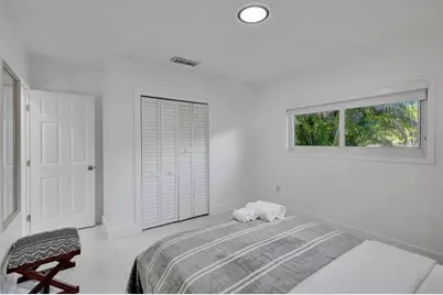1050 NE 150th St, Miami, FL 33161 - Photo 34