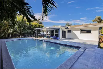 1050 NE 150th St, Miami, FL 33161 - Photo 1