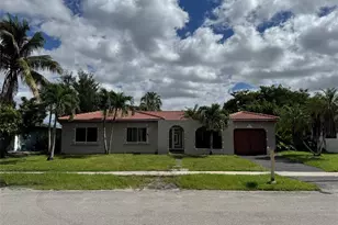 8212 NW 74th Terrace, Tamarac, FL 33321 - Photo 2