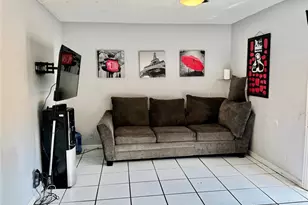 8212 NW 74th Terrace, Tamarac, FL 33321 - Photo 6