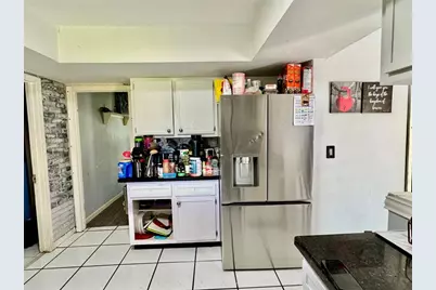 8212 NW 74th Ter, Tamarac, FL 33321 - Photo 10